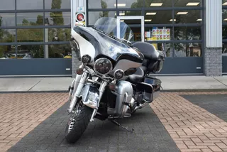 Harley Davidson 103 FLHTK Electra Glide Ultra Limited 110 An.Ed. Europese motor !! in perfecte staat Km 35.000!!