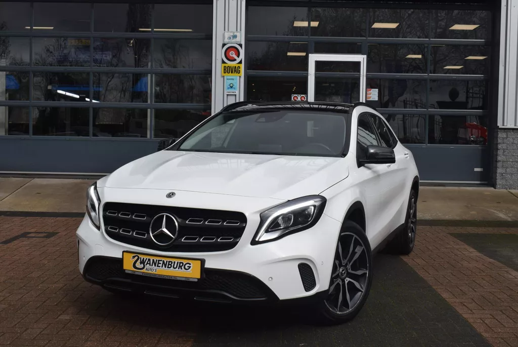 Mercedes-Benz GLA-klasse 200 Premium Plus Navi Camera Panodak Airco Km 62.500!!