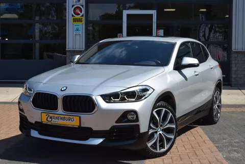 BMW X2 sDrive18i High Executive Navi Airco Panodak Leder  Km 11.250!!